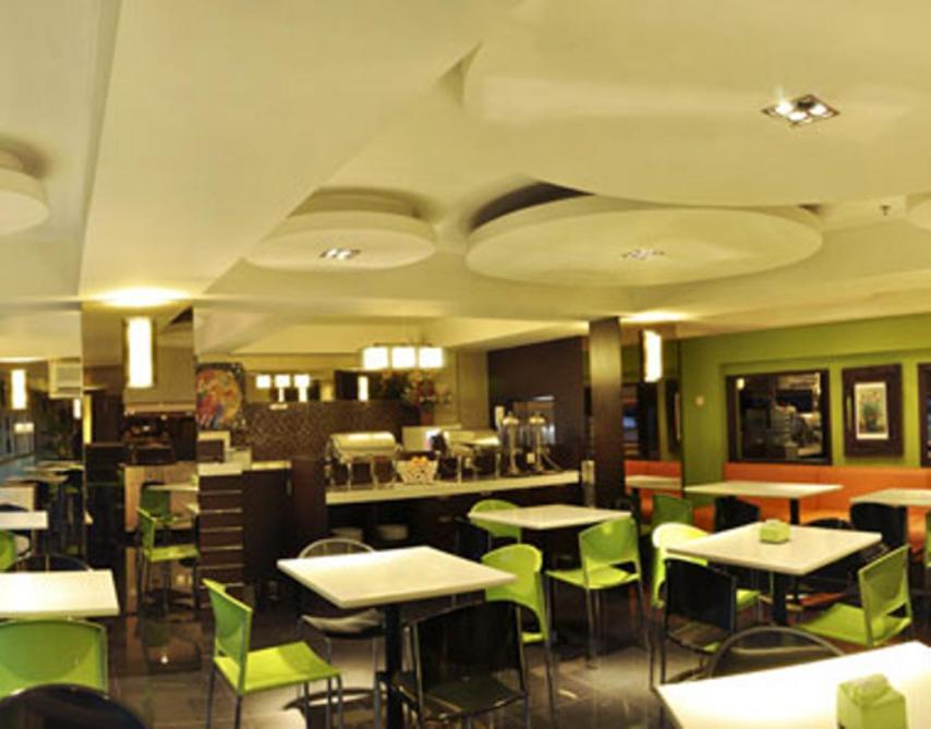 Bamboo Inn Hotel & Cafe Джакарта Екстериор снимка